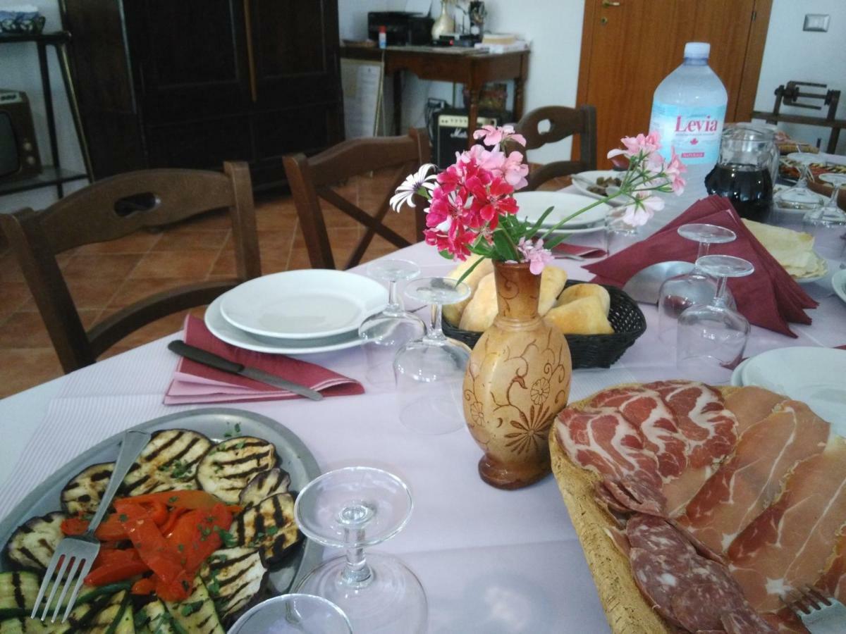 Agriturismo La Mimosa Putzu Idu Bagian luar foto
